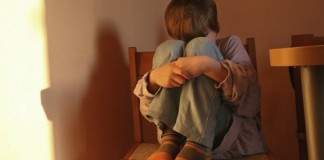 Castigos físicos aumentam chances de crianças apresentarem distúrbios mentais na vida adulta