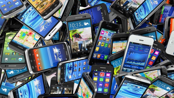 Estudos apontam que o uso excessivo de smartphones causa depressão