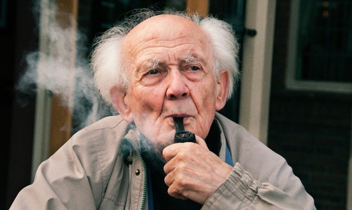 “É difícil achar uma pessoa feliz entre os ricos”-  Zygmunt Bauman