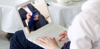 ‘Psicólogo a um clique’ ajuda via internet quem está sem tempo de ir ao consultório