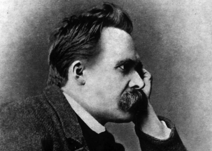 O que causou a insanidade e morte de Nietzsche?