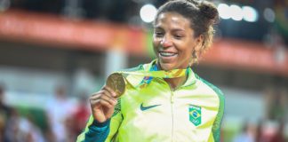 Rafaela Silva, ouro no Rio, desistiu da aposentadoria após eliminação em Londres graças à psicologia