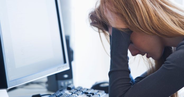 Síndrome de Burnout pode ser causada por estresse no trabalho