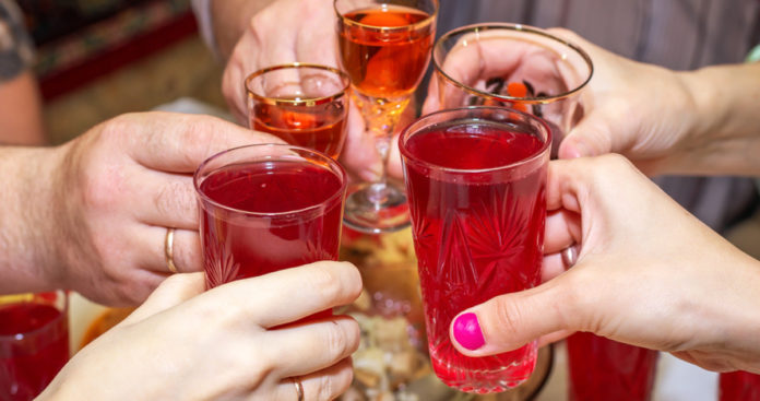 Se você bebe para esquecer, está perdendo tempo: O álcool reforça as lembranças ruins