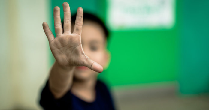 Ensine seus filhos a tolerar a frustração