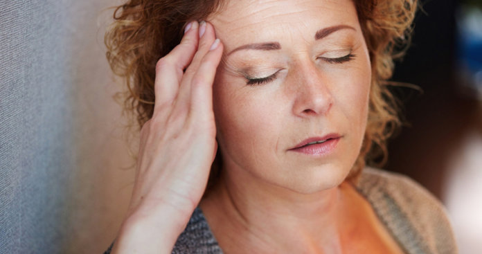 Dor de cabeça aumenta o risco de depressão e distúrbios do sono