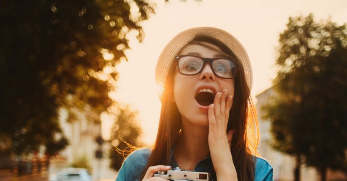 Poucas pessoas suportarão nos ver felizes