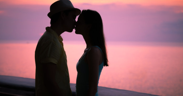 5 benefícios do beijo para o seu relacionamento