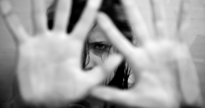5 sinais que caracterizam às mulheres maltratadas