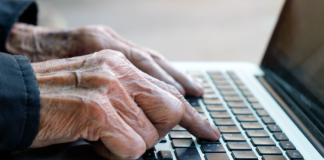 Computador ajuda a preservar memória e raciocínio de idosos