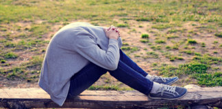 Depressão na adolescência é grave; veja sintomas e como ajudar