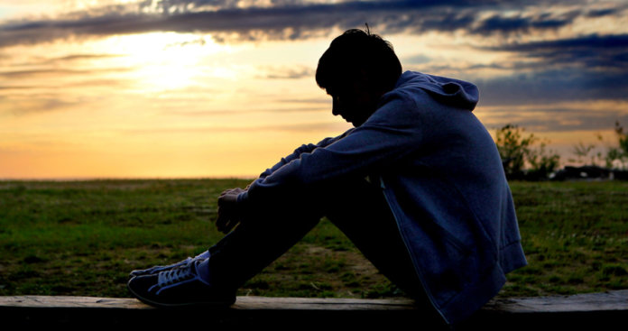 Entenda o sentimento de luto presente na adolescência.