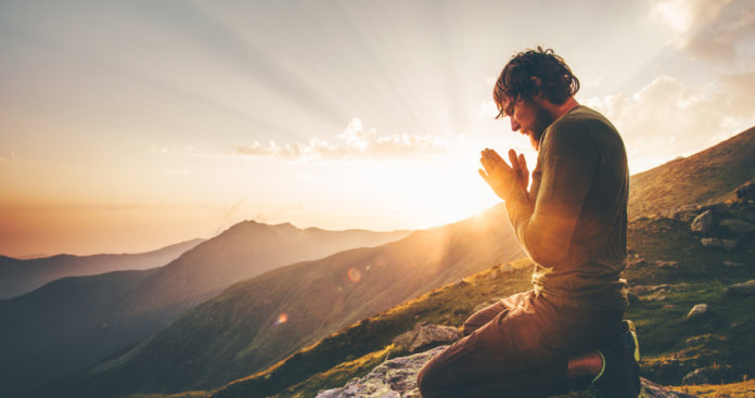 Existem muitos opressores disfarçados de pessoas espiritualizadas.