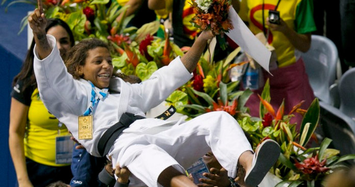 Judoca fala como ir ao psicólogo ajudou a conquistar títulos