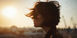 Não tenha medo de ficar só: 9 conselhos para aceitar os momentos de solidão