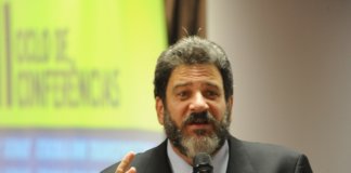 É preciso saber o que fazer com a informação, por Mário Sergio Cortella