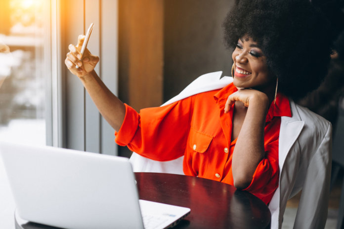 Conversar sobre os “looks do dia” pode ser bom para nossa autoestima