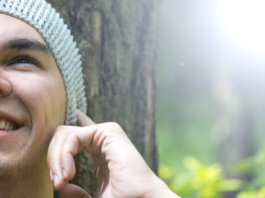 Mãe desmistifica a esquizofrenia e oferece 12 dicas para as pessoas conviverem melhor com a doença