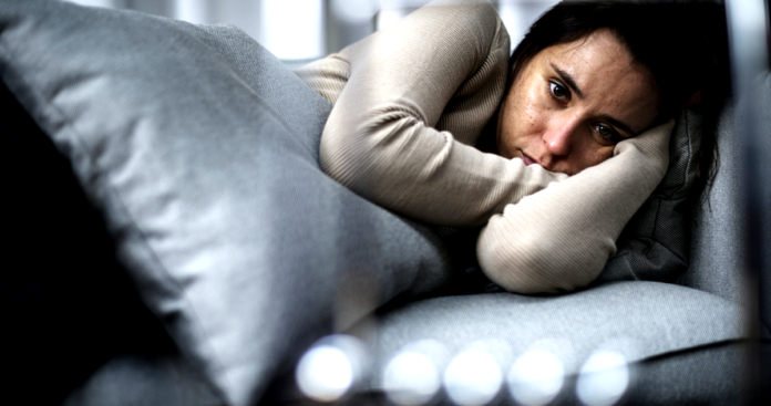A tristeza é passageira, a depressão não. Ela mata silenciosamente.