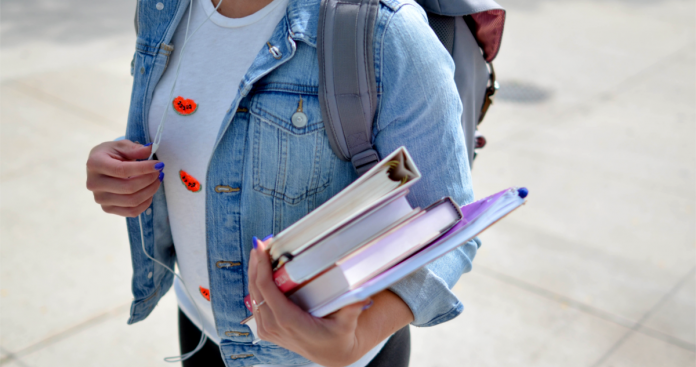 Nível grave de depressão e ansiedade aparece em 39% dos estudantes de pós-graduação