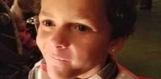 Mãe do menino de 9 anos que se matou após bullying por homofobia deixa mensagem para crianças que se identificam como gays.