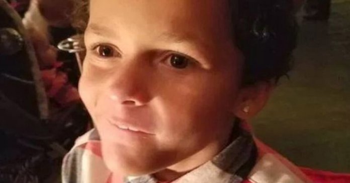 Mãe do menino de 9 anos que se matou após bullying por homofobia deixa mensagem para crianças que se identificam como gays.