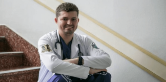 A história do jovem com autismo que se formou em medicina