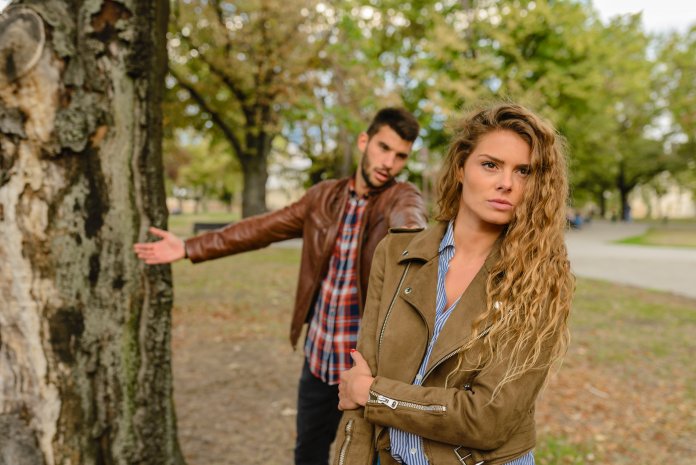 Muitos divórcios começam no namoro, quando identificamos os sinais negativos, mas ignoramos