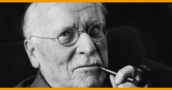 “Pensar é difícil, é por isso que as pessoas preferem julgar.” – Carl Gustav Jung