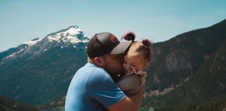 Os pais devem entender que não se divorciam de seus filhos