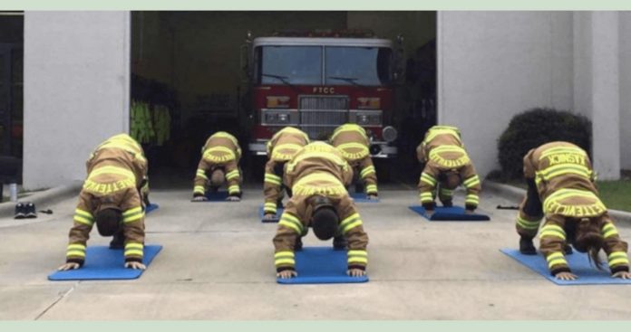 Aulas de yoga estão ajudando bombeiros com Depressão