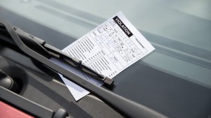 psicologiasdobrasil.com.br - Programa em Las Vegas permite pagar multas de estacionamento com material escolar