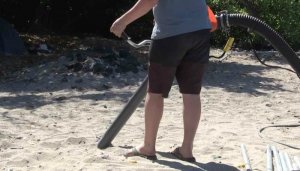 contioutra.com - Alunos projetam aspirador que suga microplásticos das praias, deixando a areia intacta