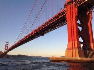 contioutra.com - Homem já evitou que mais de 200 pessoas saltassem da Golden Gate; e o melhor é como ele faz isso