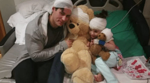 psicologiasdobrasil.com.br - Menina com epilepsia conforta outras crian&ccedil;as doentes com "amigos fofinhos"