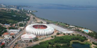 Na noite mais fria do ano, Inter acolhe necessitados em seu ginásio e oferece sopa