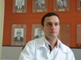 Com nova cirurgia, médico brasileiro consegue frear e reverter Alzheimer