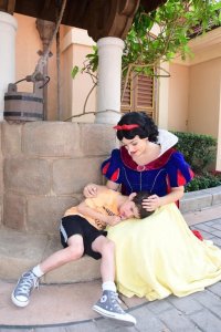 psicologiasdobrasil.com.br - Mãe agradece Branca de Neve que acalmou filho com autismo durante crise na Disney