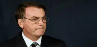 Bolsonaro veta atendimento psicológico e assistência social em escolas públicas Bolsonaro veta atendimento psicológico e assistência social em escolas públicas