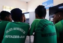 Entidade rebate justificativa de Bolsonaro e diz que psicólogo na escola é investimento