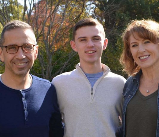 Adolescente cria aplicativo para organizar rotina da avó, diagnosticada com Alzheimer