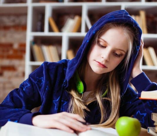 Pressão para ingressar na faculdade pode ser causa de transtornos