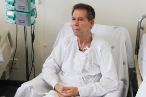 psicologiasdobrasil.com.br - Paciente com câncer terminal recebe alta após tratamento desenvolvido por brasileiros