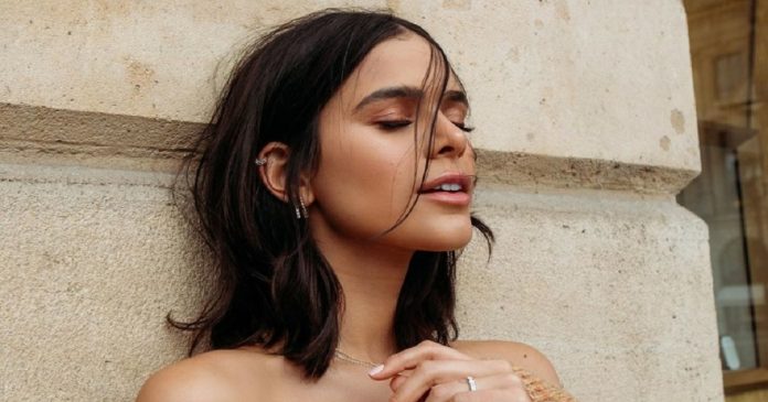 “Terapia é o maior investimento que você pode fazer em si mesma“, diz Marquezine