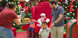 Shopping abre mais cedo para que crianças autistas pudessem conhecerem Papai Noel em silêncio