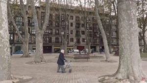psicologiasdobrasil.com.br - Escultura denuncia a solidão sofrida pelos idosos. Muitos acabam isolados e abandonados