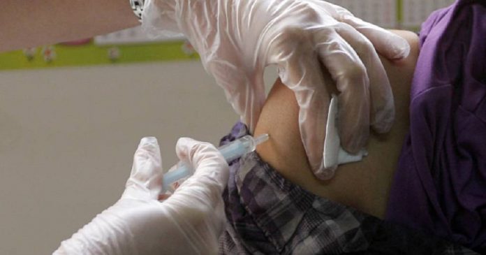 Pesquisadores da UFMG criam vacina contra dependência em cocaína e crack