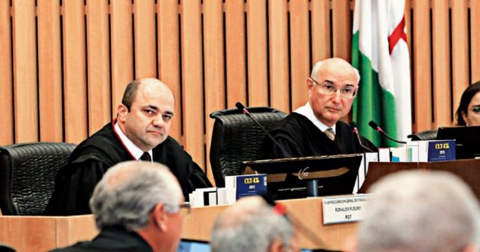 Tribunal ordena que empresa mude função de empregado com síndrome do pânico