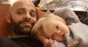 psicologiasdobrasil.com.br - Pai solteiro adota menina com síndrome de Down que tinha sido rejeitada por 20 famílias