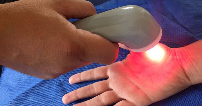 Pesquisadores da USP criam aparelho capaz de zerar a dor da fibromialgia